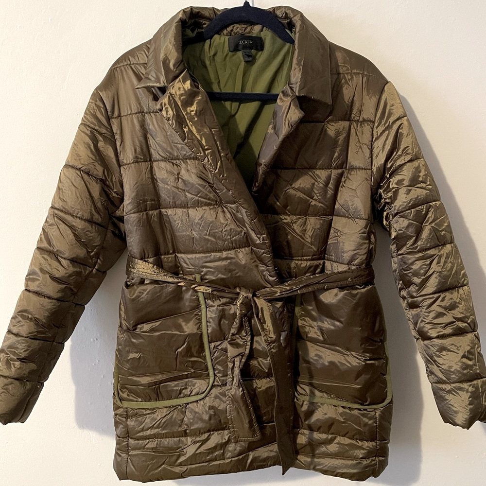 J Crew kimono style puffer, olive green. Perfect for transitional weather!